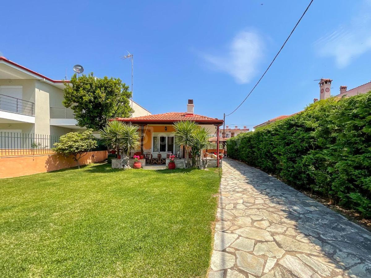 Private Paradise In Nikiti Exterior photo